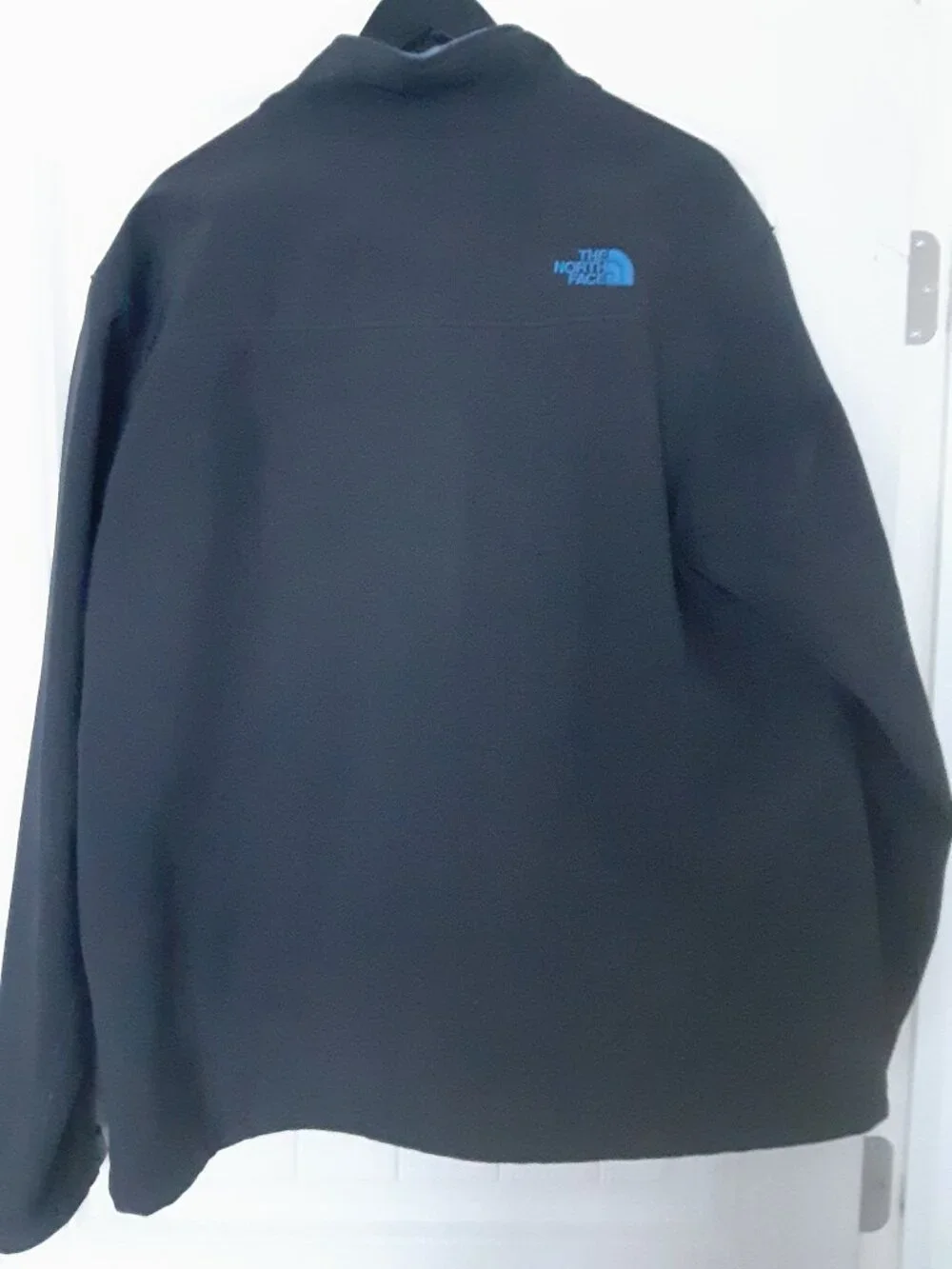 Mens North face black windbreaker, size XL